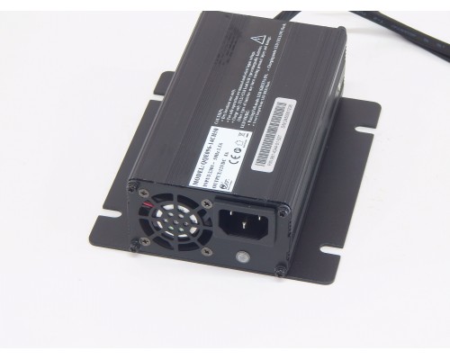 Зарядное устройство для тележек EHLS1000N\1500N 12V/8A (Charger) 1038741