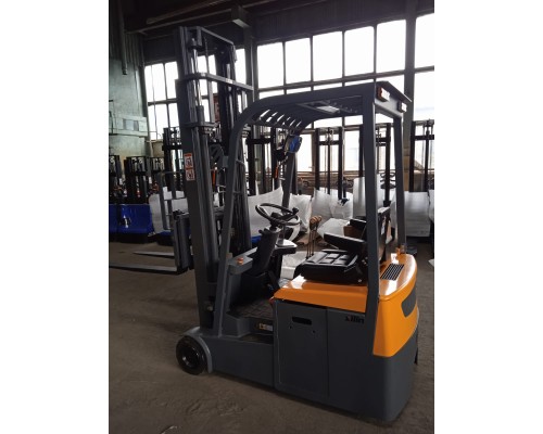 Погрузчик электрический трехопорный XILIN 1,5 т 4,5 м CPD15S-E сайдшифт 1037467