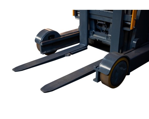 Ричтрак электрический с кабиной TOR 2,0 т 11,1 м CQD20-D Li-ion с камерой и быстрым подъемом 1030863