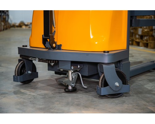 Штабелер гидравлический с электроподъемом 1,5 т 3,0 м XILIN CDD15B-E с раздвижными вилами 1009595