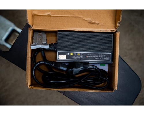 Штабелер самоподъемный 0,5 т 1,5 м TOR CDD05Z с электроподъемом* 1023077