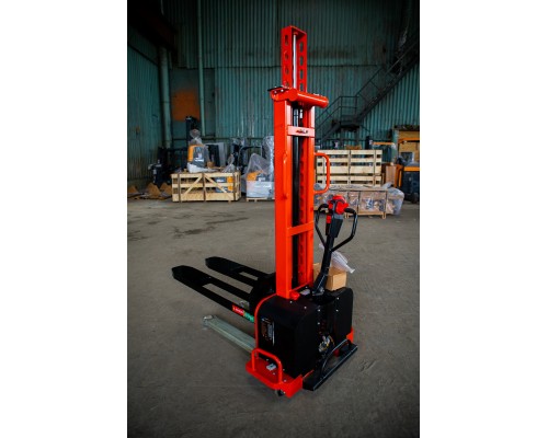 Штабелер самоподъемный 0,5 т 1,5 м TOR CDD05B самоходный 1023078