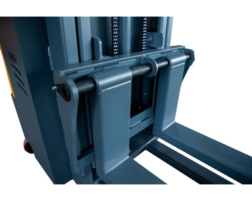 Штабелер самоходный 1,5 т 1,6 м XILIN CDD15K-EN 24/105 В/Ач с раздвижными вилами (с платформой) 1022685