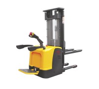 Штабелер самоходный 1,5 т 5,6 м XILIN CDDK15-II 24/240 В/Ач (с платформой) 1005275