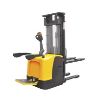 Штабелер самоходный 1,5 т 5,6 м XILIN CDDK15-III Li-ion 24/230 В/Ач ЭУР (с платформой) 1050193