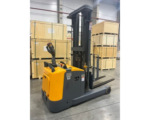 Штабелер самоходный 1,5 т 5,0 м XILIN CQD15R с выдвижной мачтой и противовесом 24/270 В/Ач 1032254