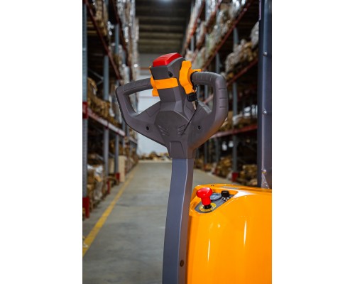 Штабелер самоходный 1,5 т 4,5 м XILIN CDDR15-III 24/200 В/Ач (сопровождаемый) 1010948