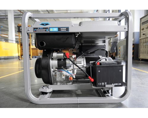 Генератор дизельный 5,0 кВт 220В с электростартером и колесами TOR KM5000D 1049613