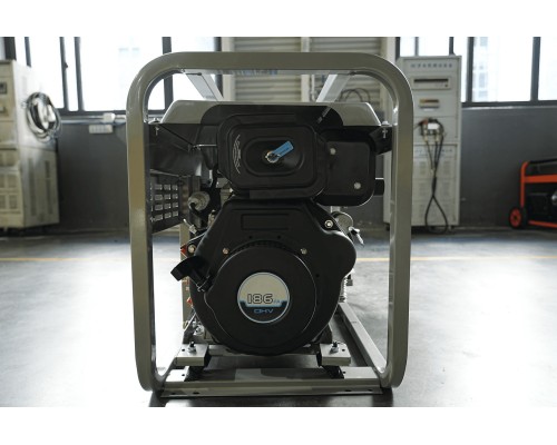 Генератор дизельный 5,0 кВт 220В с электростартером и колесами TOR KM5000D 1049613