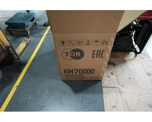 Генератор дизельный 7,0 кВт 220В с электростартером и колесами TOR KM7000D 1049615