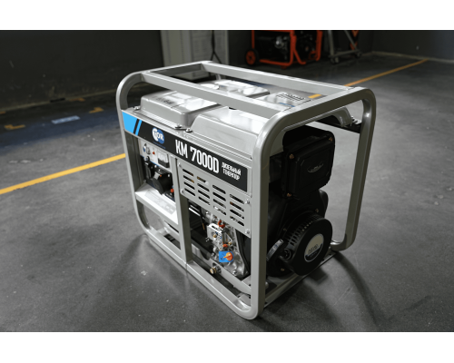 Генератор дизельный 7,0 кВт 220В с электростартером и колесами TOR KM7000D 1049615
