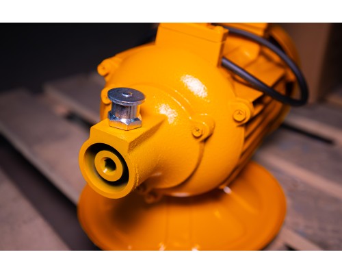 Электропривод глубинного вибратора для бетона TOR ZN70-JT 1024052