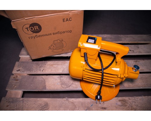 Электропривод глубинного вибратора для бетона TOR ZN70-JT 1024052