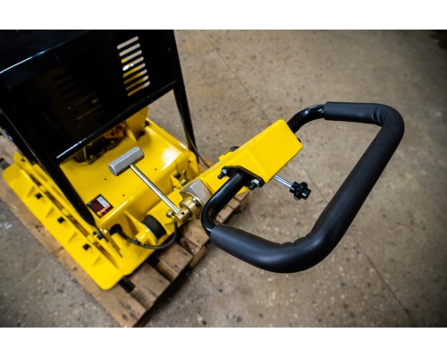 Виброплита реверсивная TOR C-330(R) 234 кг, 30кН дизельная 1024136