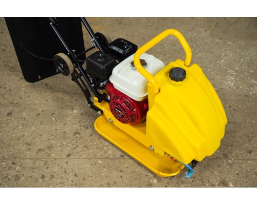 Виброплита TOR T-80 86 кг, 13кН Honda бак, коврик, колесный комплект 1015794