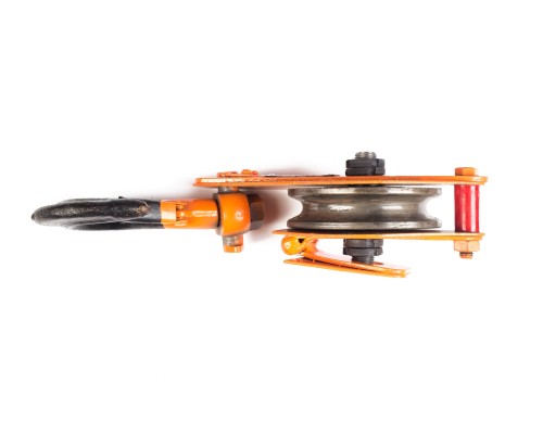 Блок монтажный однорольный с  крюком TOR 2 т с откидной щекой 11521