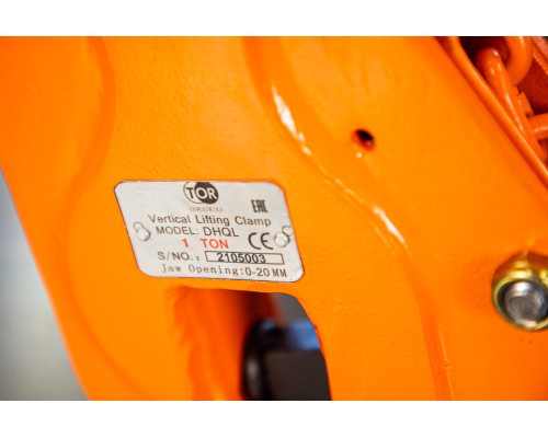 Захват вертикальный TOR DHQL (г/п 1,0 т, лист 0-22 мм) (G) 12214